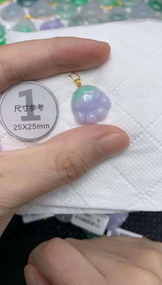 颈饰18K金镶嵌翡翠1111111111