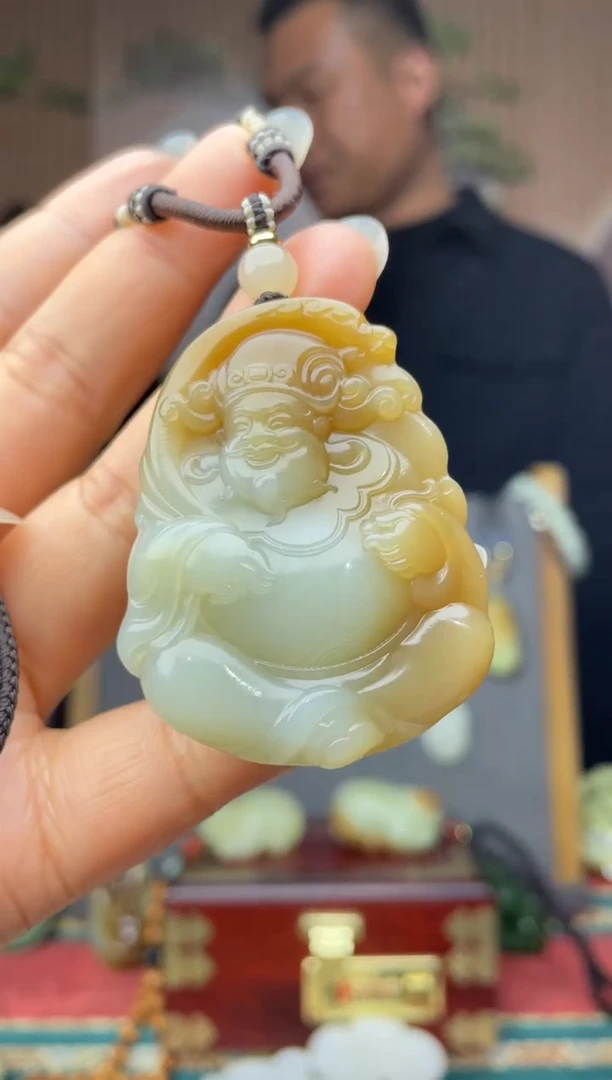 颈饰未镶嵌和田玉拍一发一