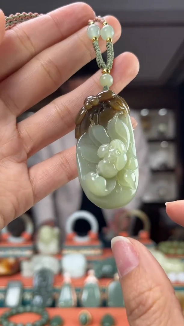 【闪购商品】和田玉颈饰未镶嵌佩佩