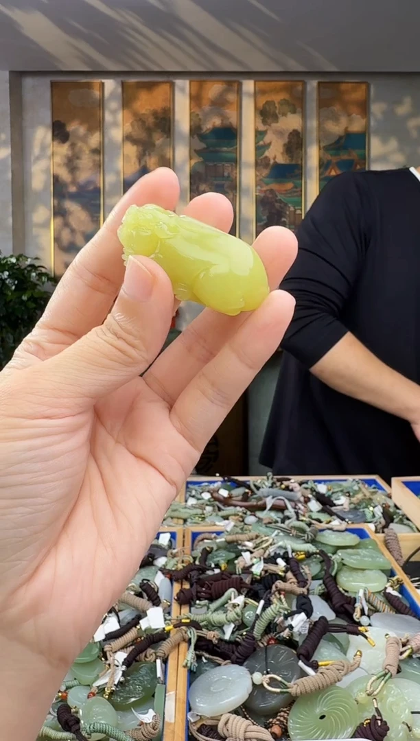 未镶嵌和田玉挂件拍一发一