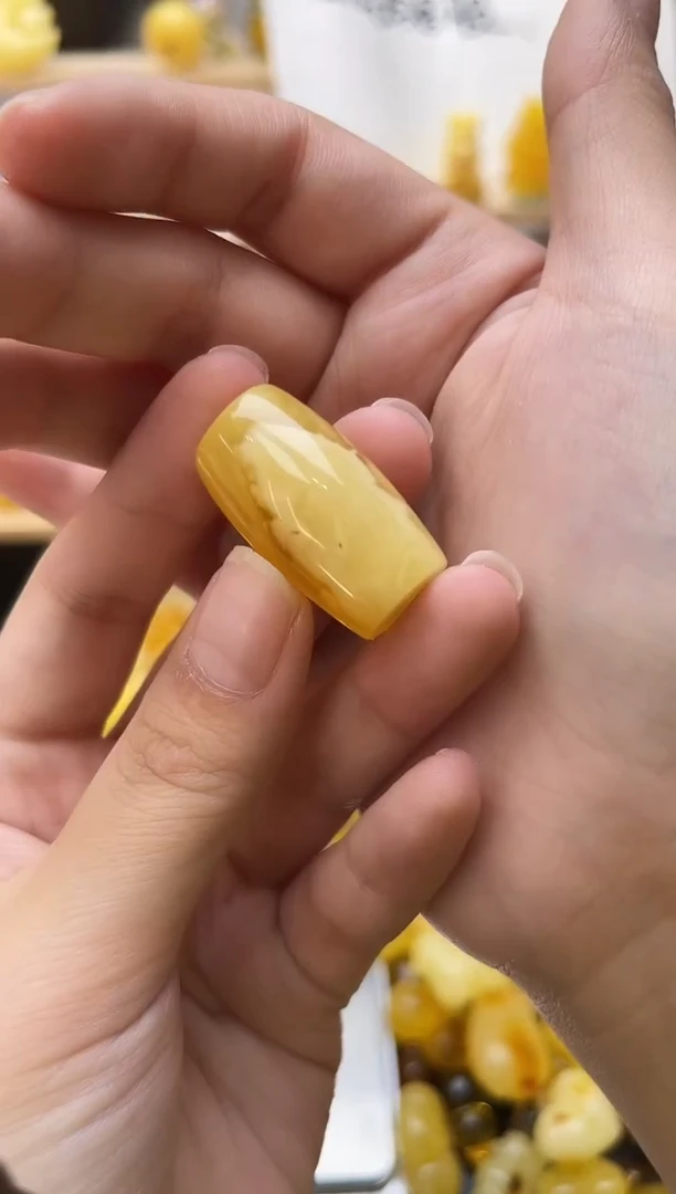 琥珀未镶嵌珠宝奇石131琥珀蜜蜡微瑕