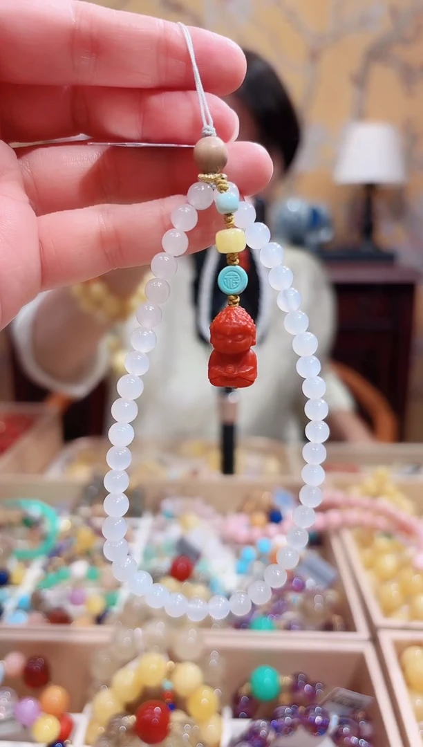 未镶嵌手串和田玉设计款