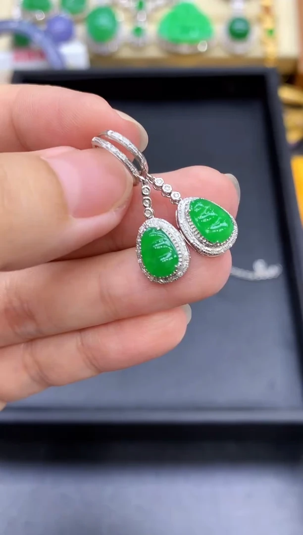 18K金镶嵌翡翠耳饰532-中国好珍宝