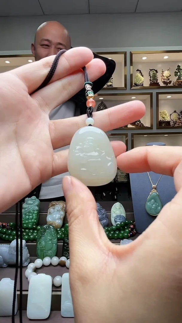 【闪购商品】和田玉颈饰未镶嵌苏