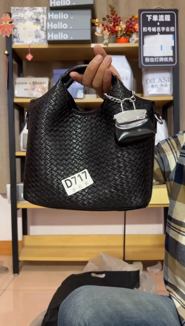 小牛剖层皮革老张家女包717