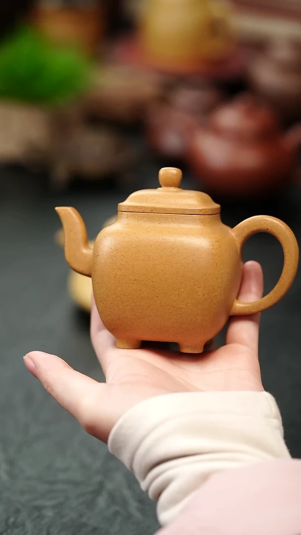 茶壶紫砂潇*尹俊平黄金段四方