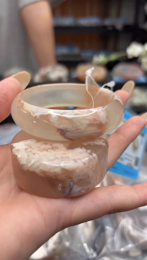 未镶嵌手镯石英质玉C178(52圈赠送镯心)