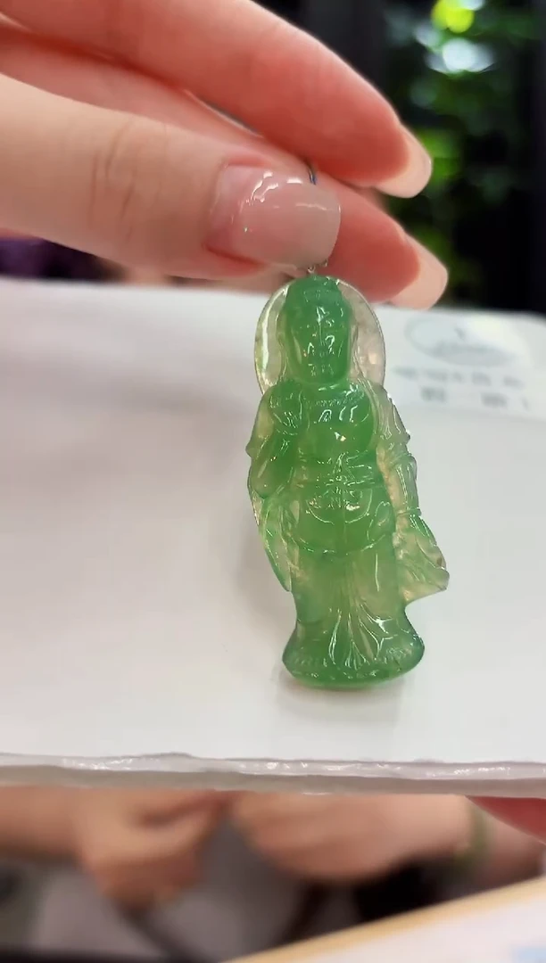 颈饰18K金镶嵌翡翠 缅料A货/支持复检/一件