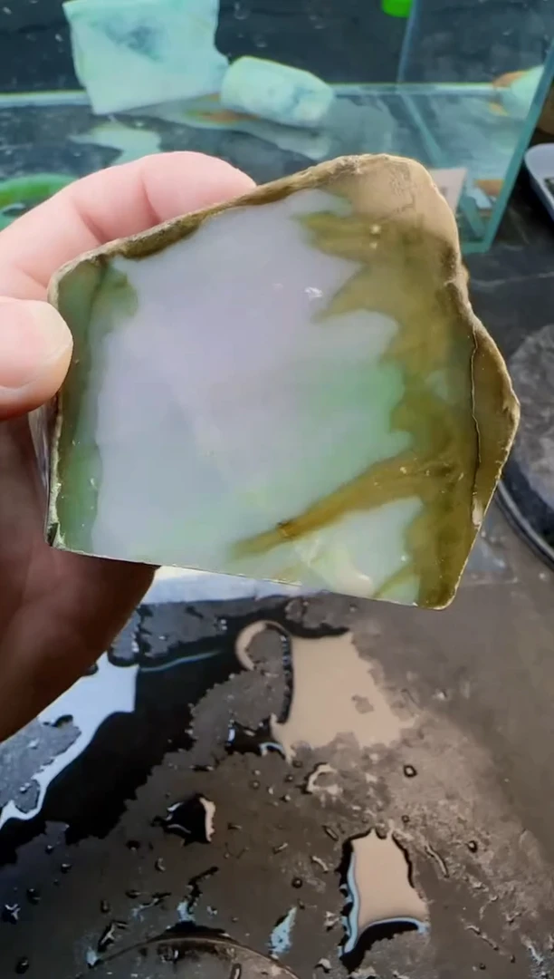 翡翠挂件未镶嵌天然翡翠168