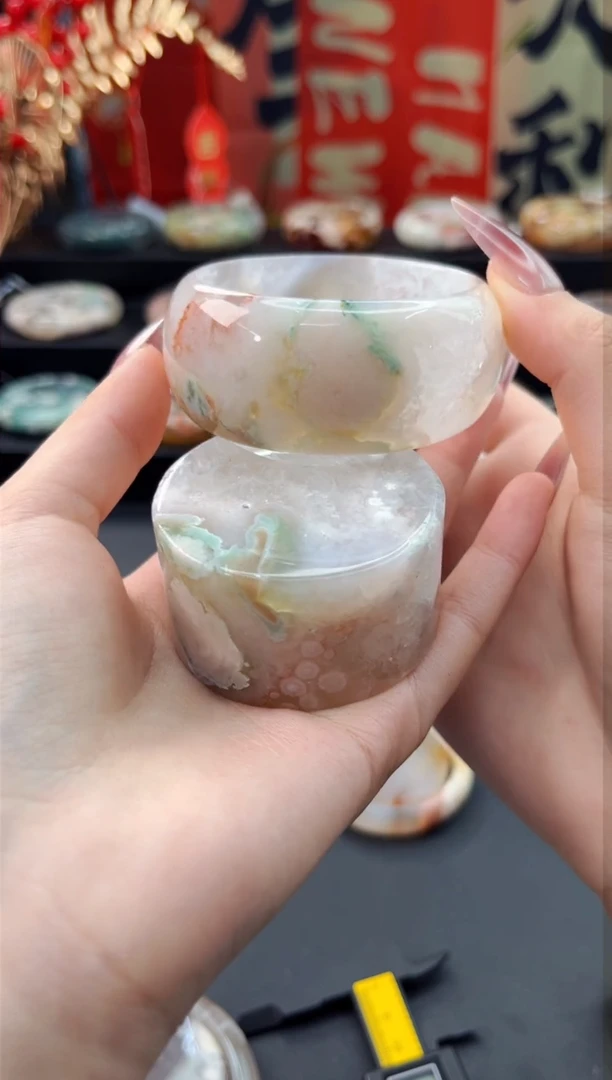 【闪购商品】石英质玉手镯未镶嵌赠送镯心（51圈口）