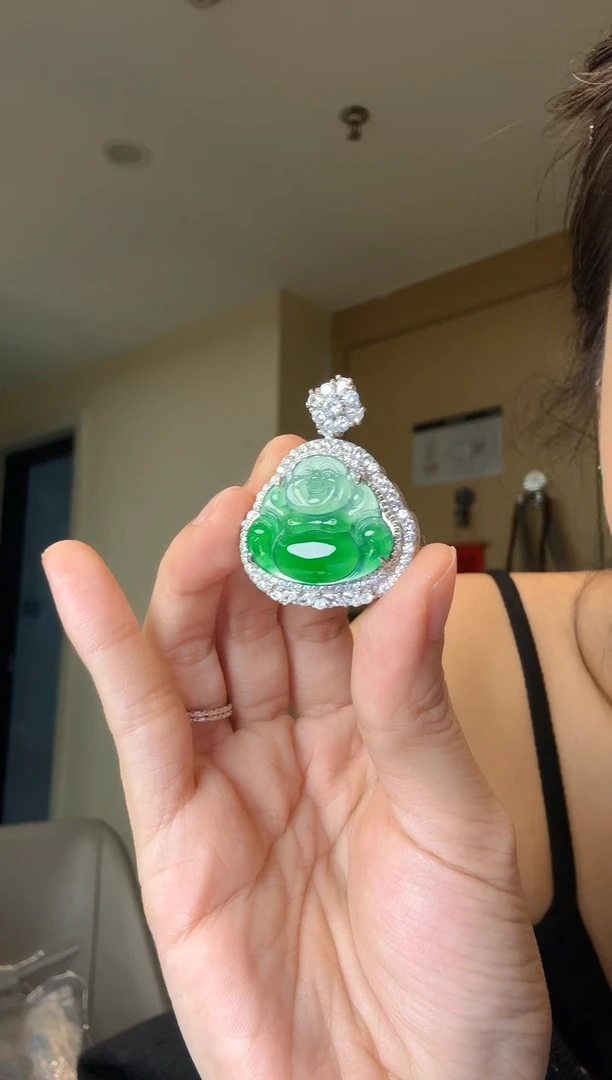 【闪购商品】翡翠吊坠(不含链)银S925镶嵌天然翡翠吊坠