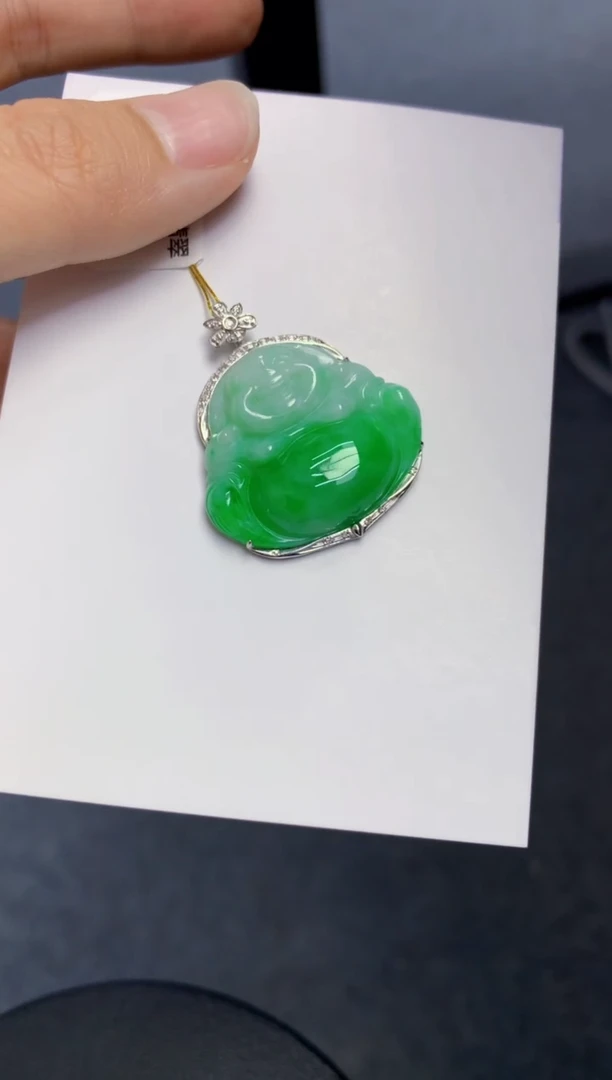 颈饰18K金镶嵌翡翠天然缅甸A货翡翠百元以上9元证书费自理