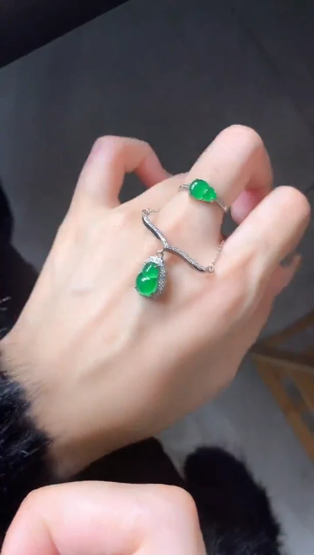 银S925镶嵌戒指翡翠51511