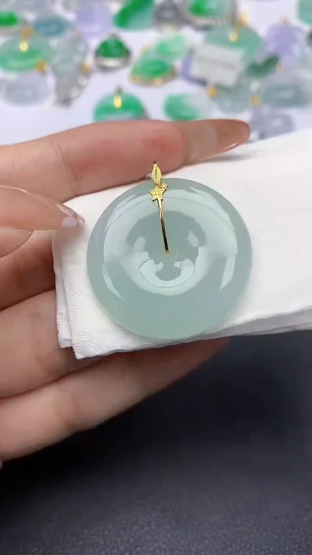 颈饰18K金镶嵌翡翠a货假一赔三支持复检百元上9元证书费自理