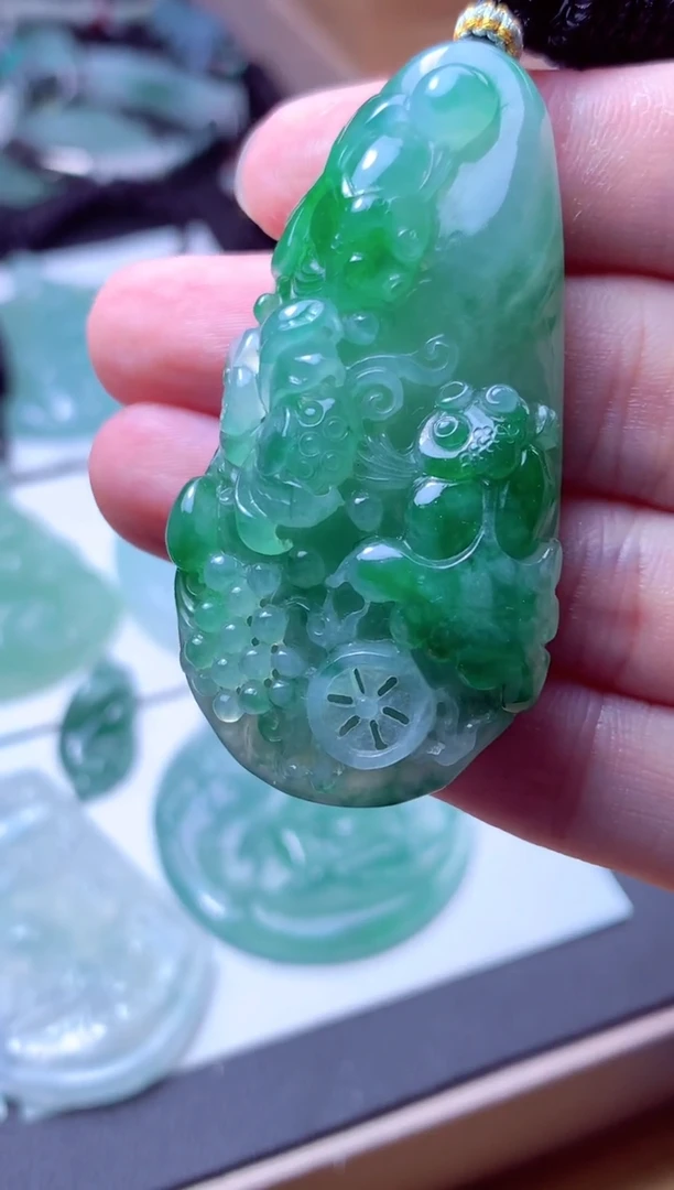 颈饰未镶嵌翡翠天然A货翡翠