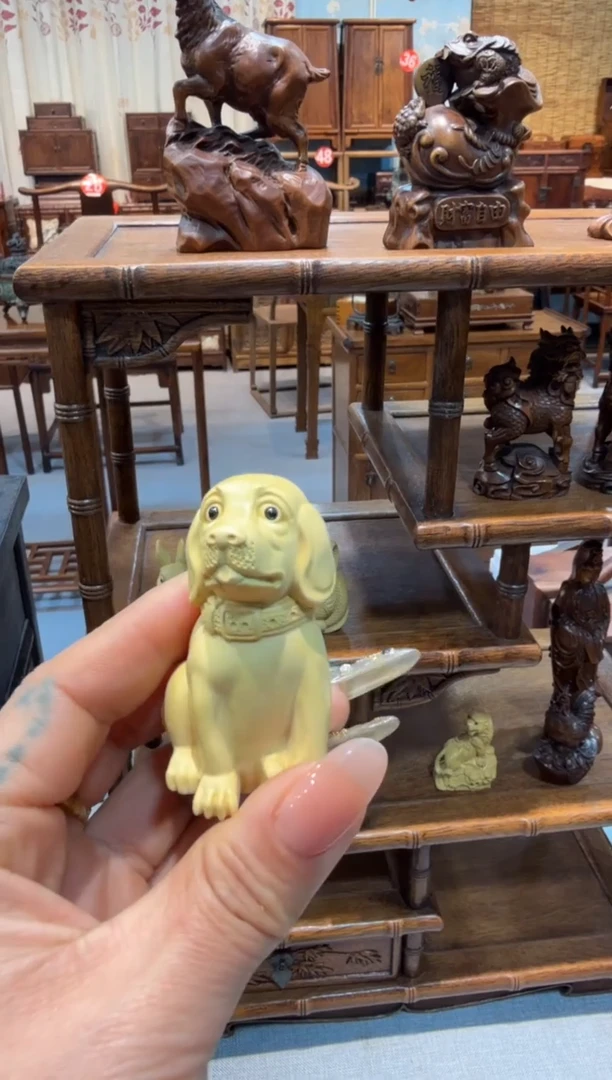 木黄杨 生肖狗摆件