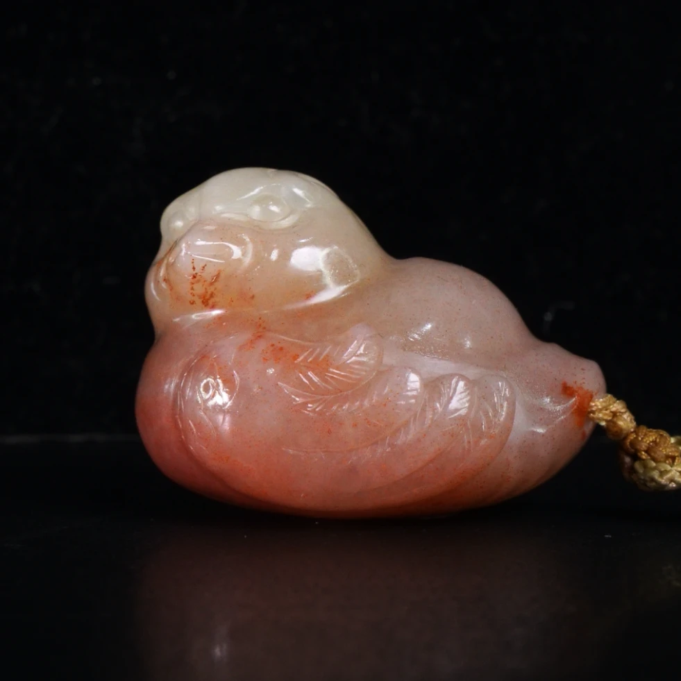 23寿山石水洞桃花朱雀手把件55.2克4.3x3.7x3.1cm，1DW