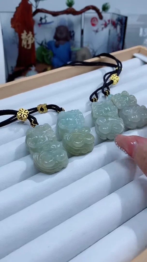 翡翠未镶嵌颈饰吊坠团购多样性发一件