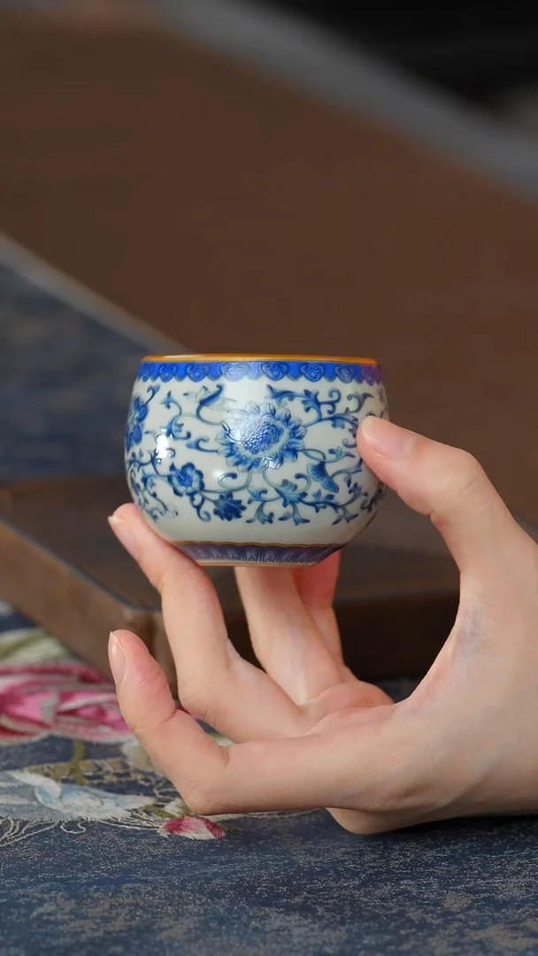 【青花缠枝莲龙蛋杯】【12西泠礼盒】