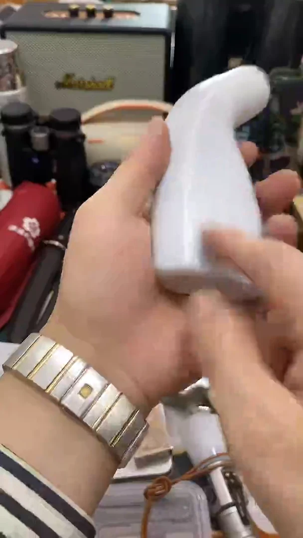 瓷片闪购商品 如图所示