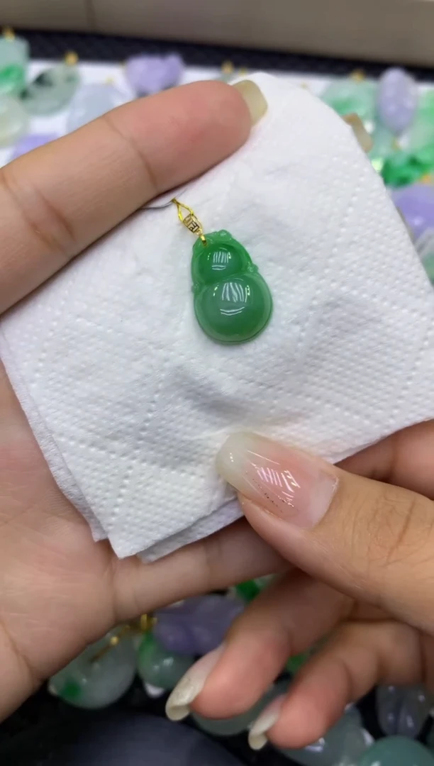 颈饰18K金镶嵌翡翠天然缅甸A货翡翠