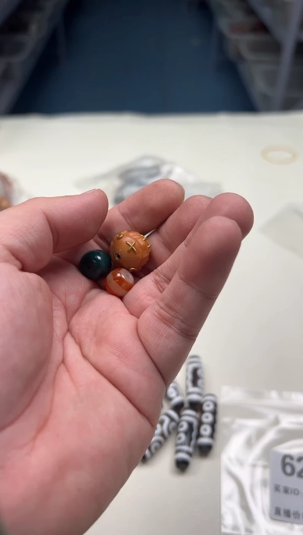 吊坠白玉菩提三颗6222