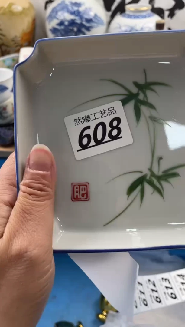 【闪购商品】瓷片608然曦海外工艺品。。。