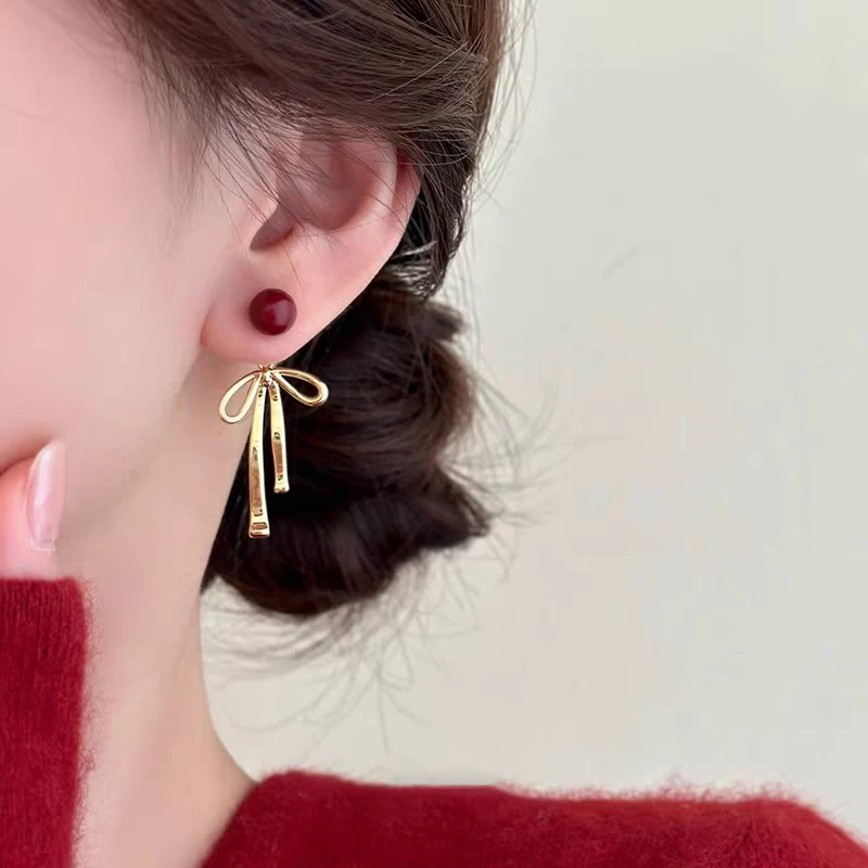 铜合金耳饰 【E030】新款气质温柔ins耳环蓝色饰品吊坠时尚精致百搭