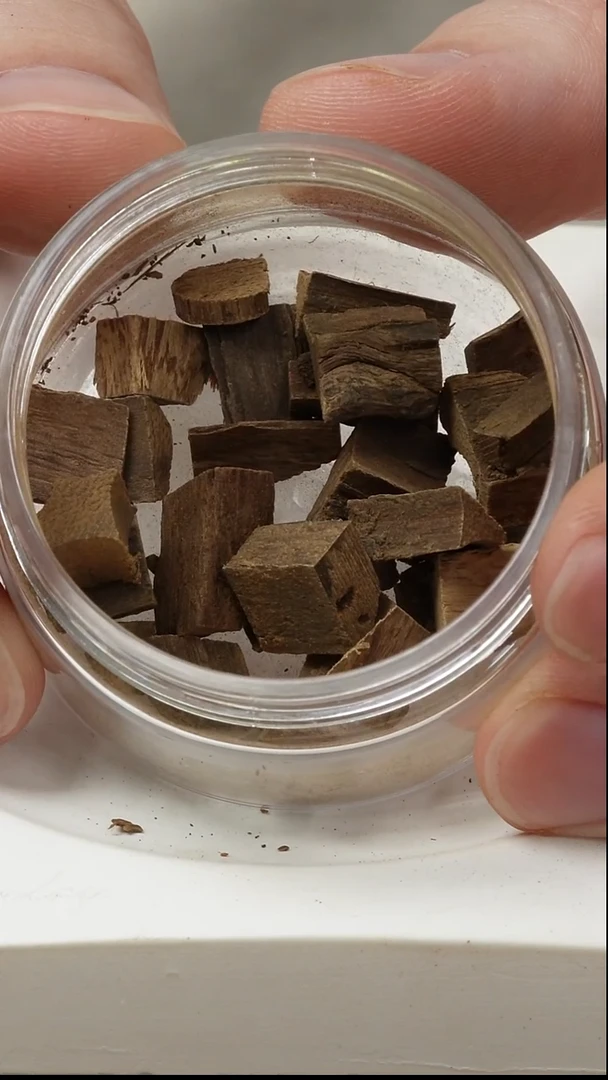 木马拉ok车珠熏香碎料重5克