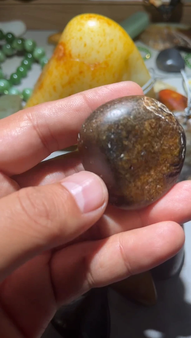 未镶嵌和田玉（子料）挂件真皮真籽