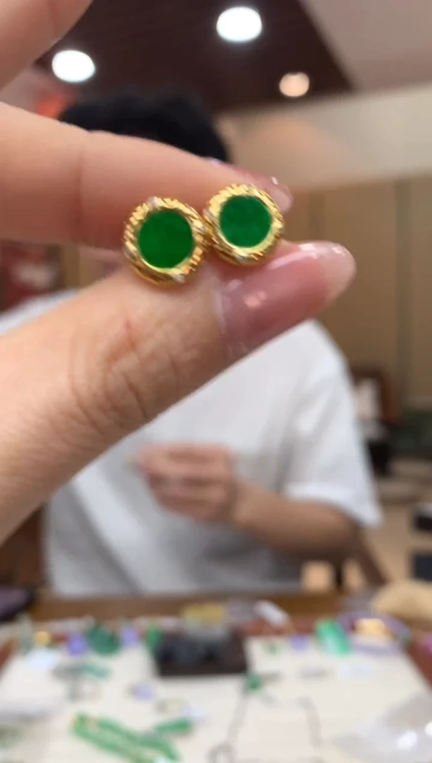 未镶嵌翡翠耳饰耳钉
