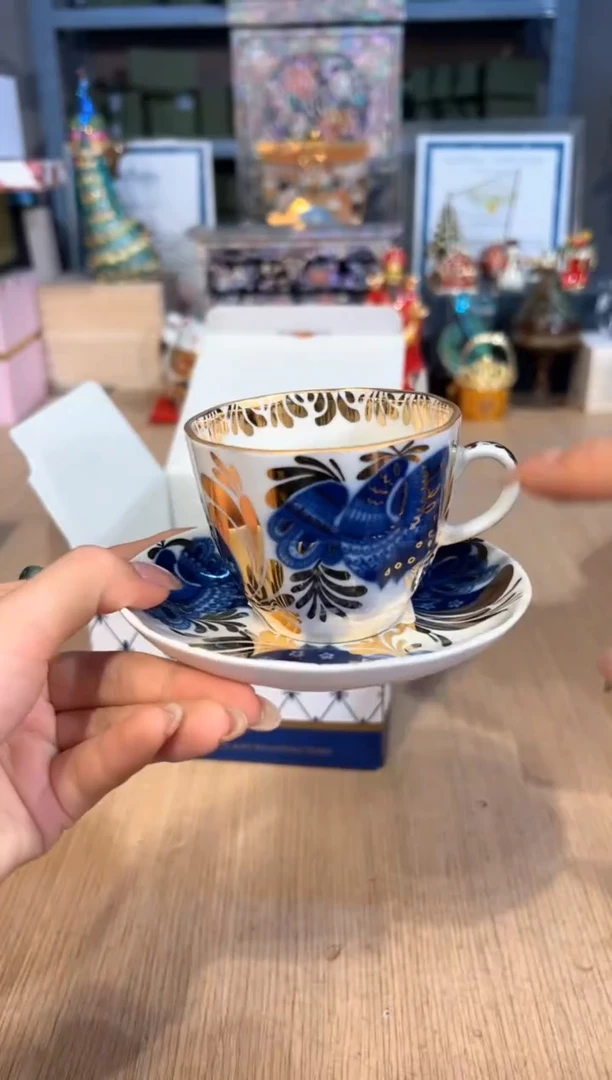 【闪购商品】杯199俄皇金色花园小茶杯碟