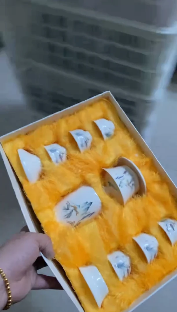 杯子瓷无运费险有瑕疵的摄影的产品有使用过的痕迹有点脏介意勿拍