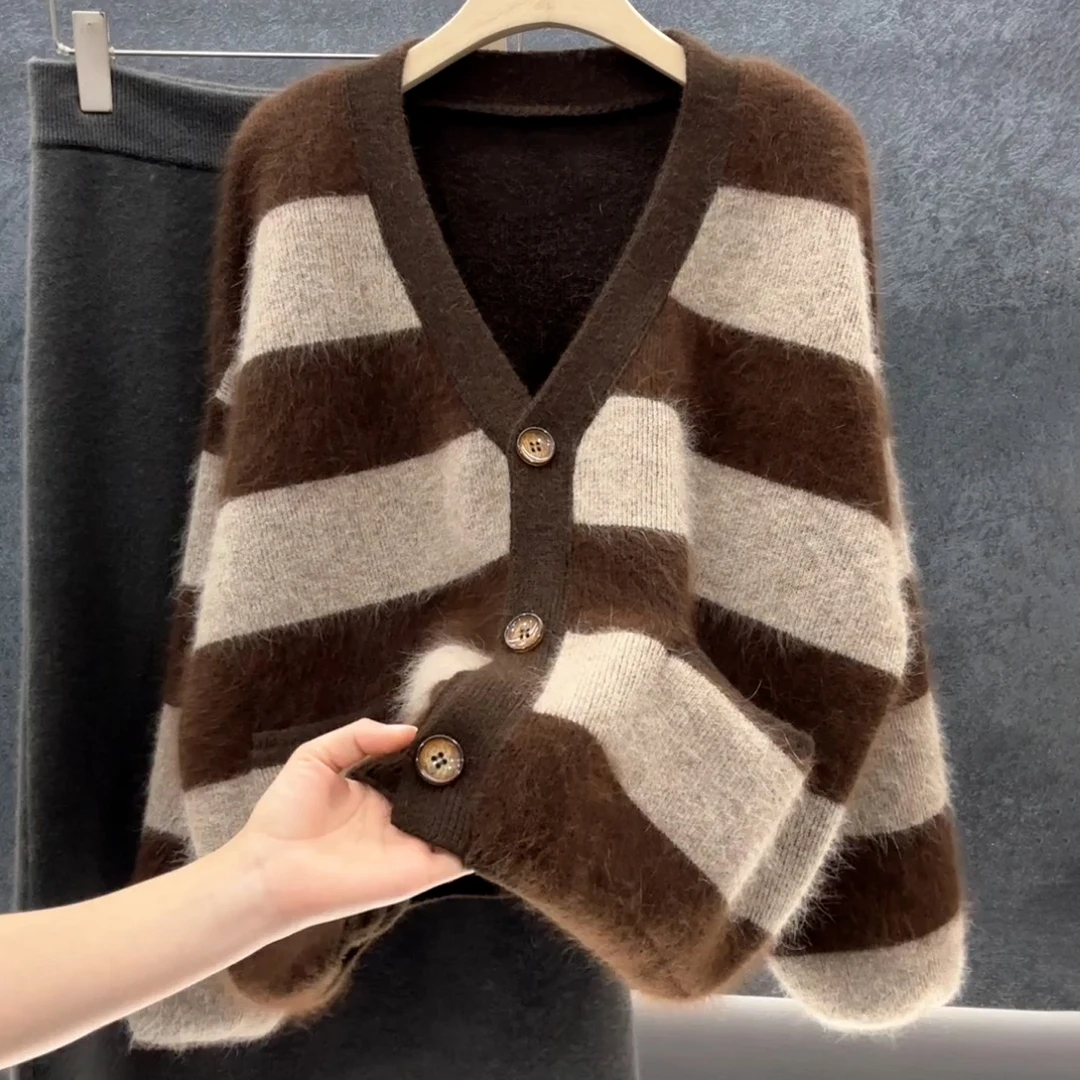 韩系V领条纹撞色针织开衫女2025秋冬新款慵懒风宽松百搭毛衣外套