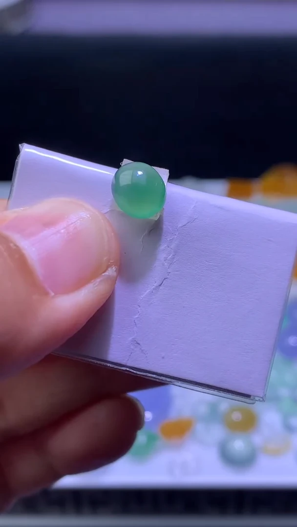 未镶嵌定制翡翠毛货