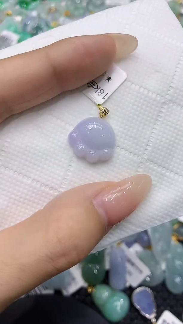 翡翠18K金镶嵌颈饰111111111111