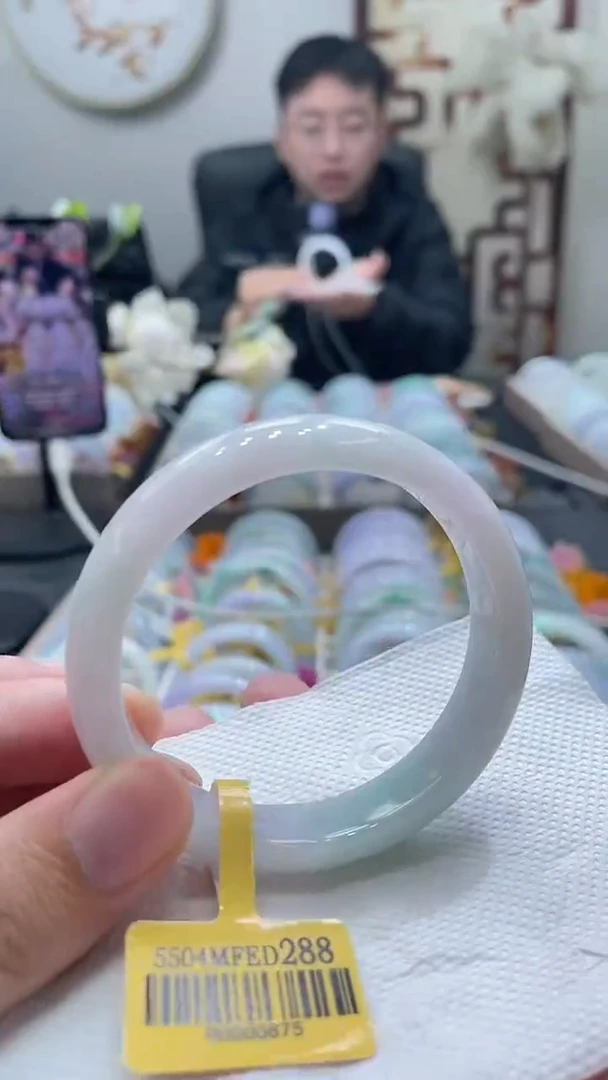 未镶嵌手镯翡翠04-55