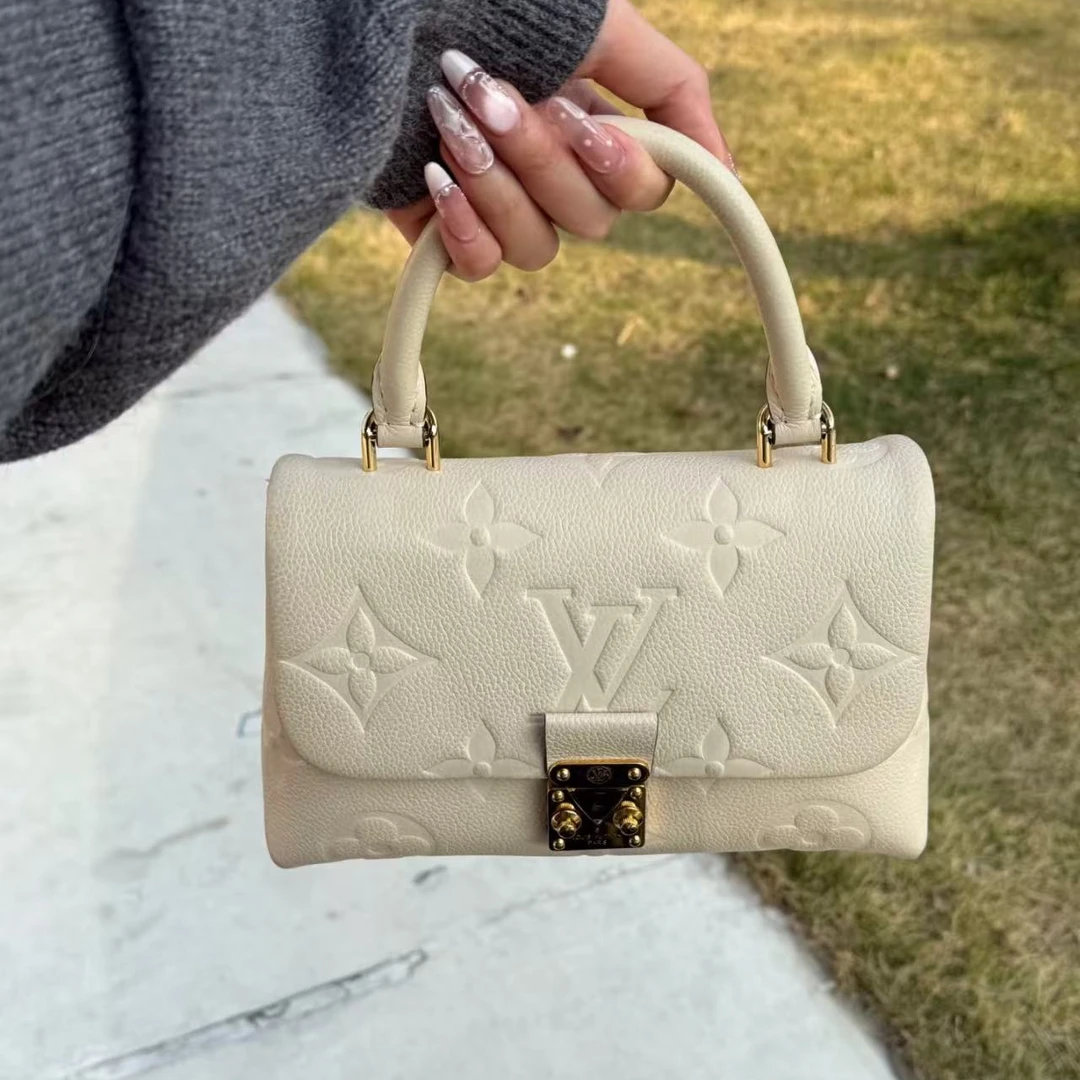 99新 LouisVuitton/路易威登 坤球奢选 lv奶白色nano玛德琳斜挎包