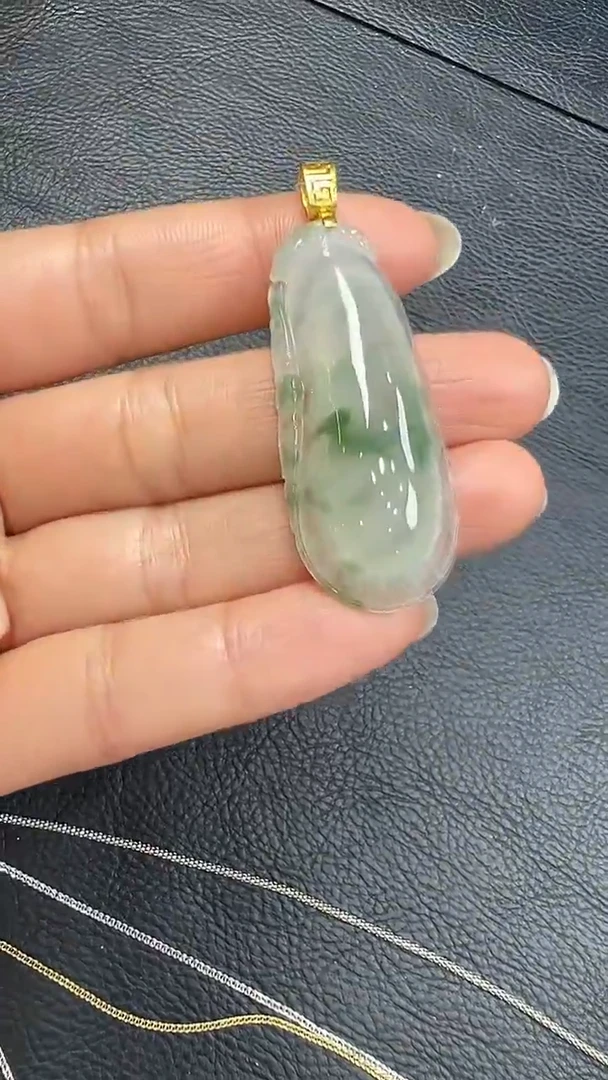 18K金镶嵌挂件翡翠福瓜 不含链