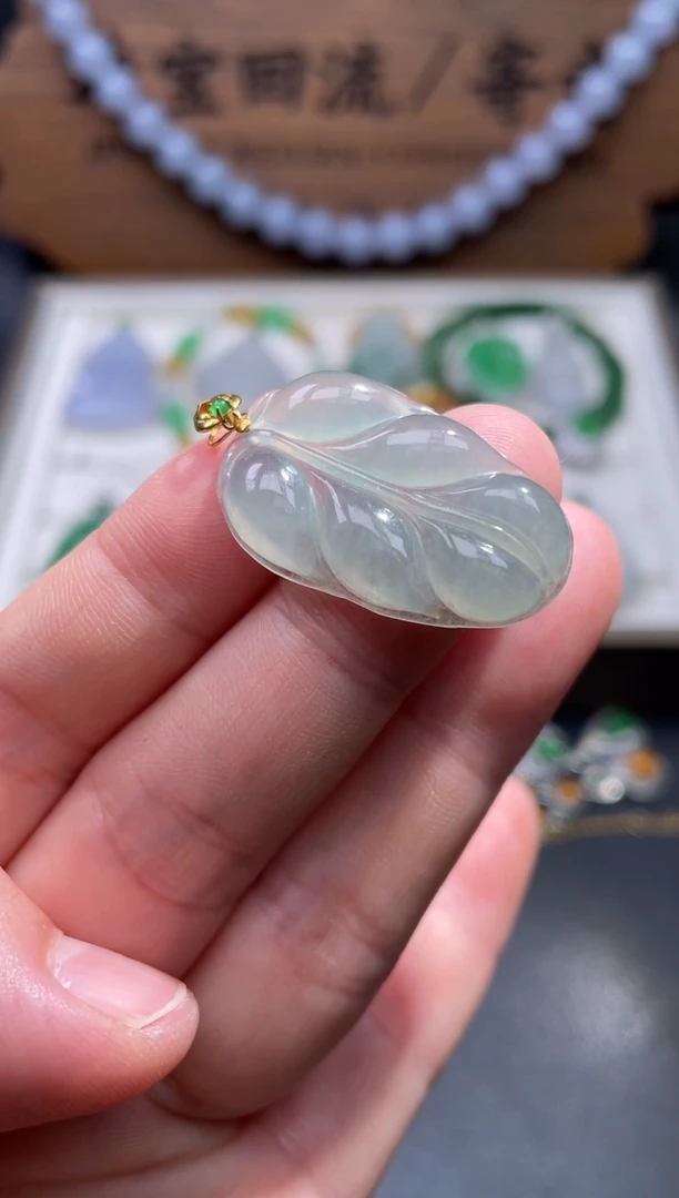 【闪购商品】翡翠颈饰18K金镶嵌15..........