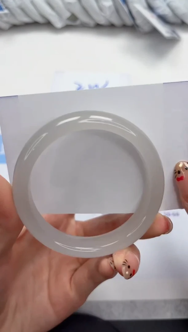 9K金镶嵌手镯石英质玉V241-56