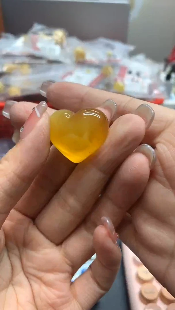 未镶嵌琥珀珠宝奇石963