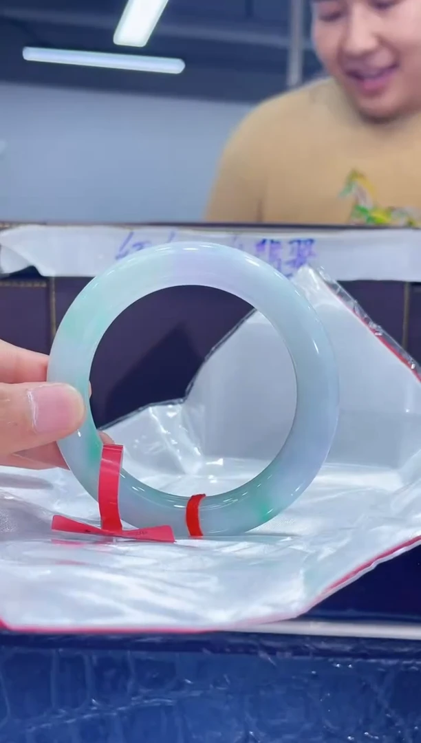 未镶嵌手镯翡翠10
