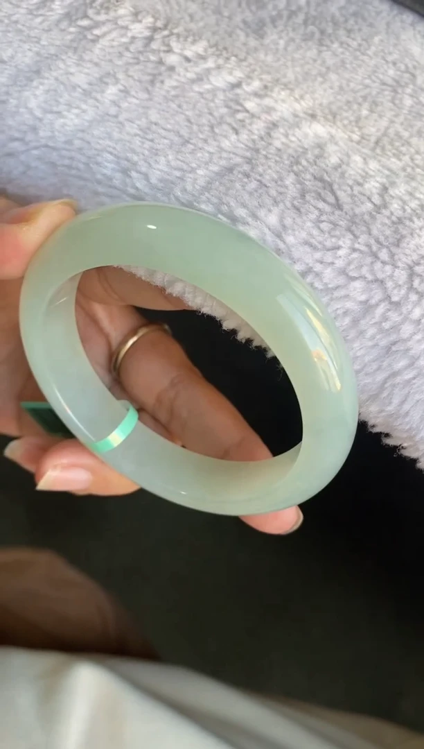 未镶嵌手镯翡翠（高货必买）冰透胶葡萄肉晴绿24号