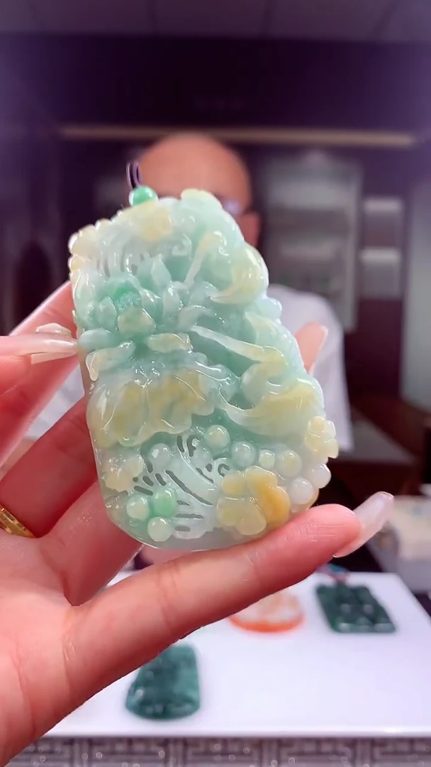 定制翡翠未镶嵌树天然翡翠(拍一发一）