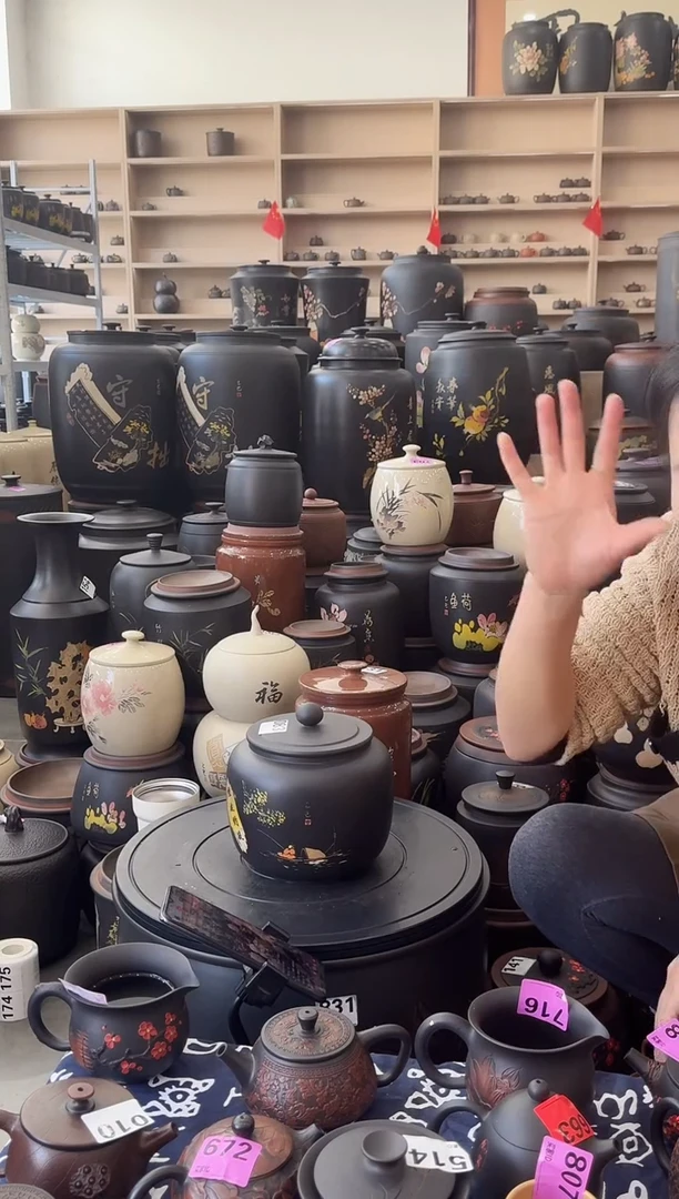 罐瑕疵茶叶罐   彩填苹果  083