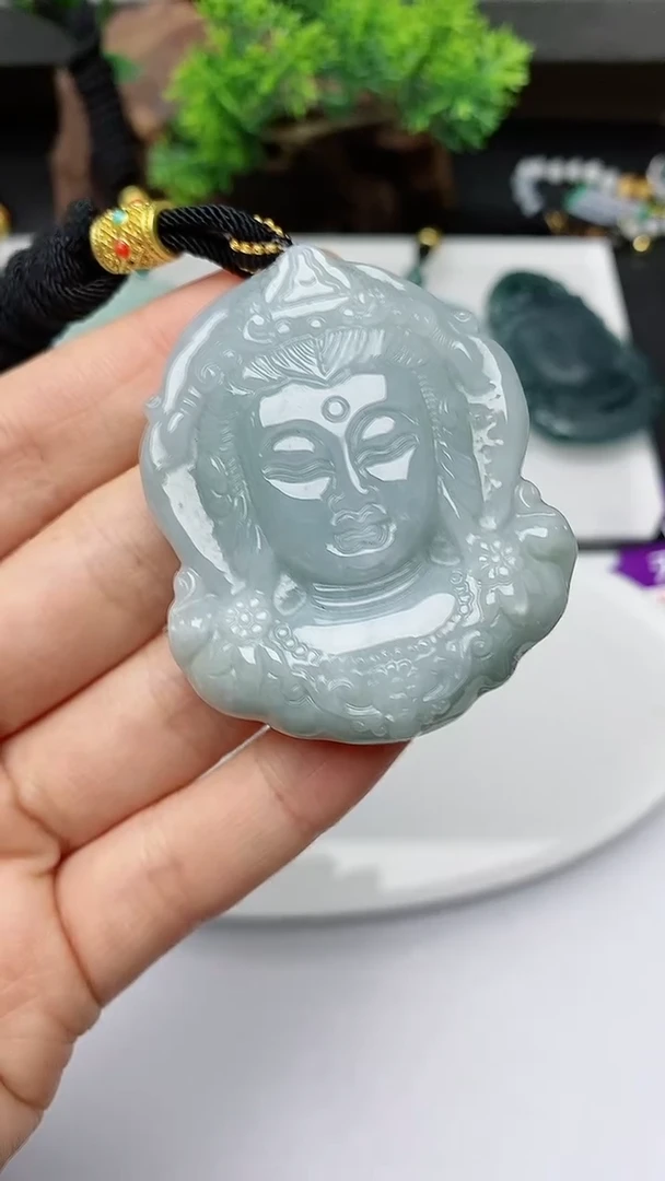 【闪购商品】翡翠颈饰未镶嵌