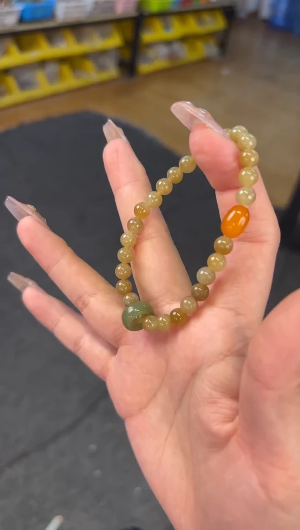 【闪购商品】和田玉（糖玉）颈饰未镶嵌且末糖单圈跑环款
