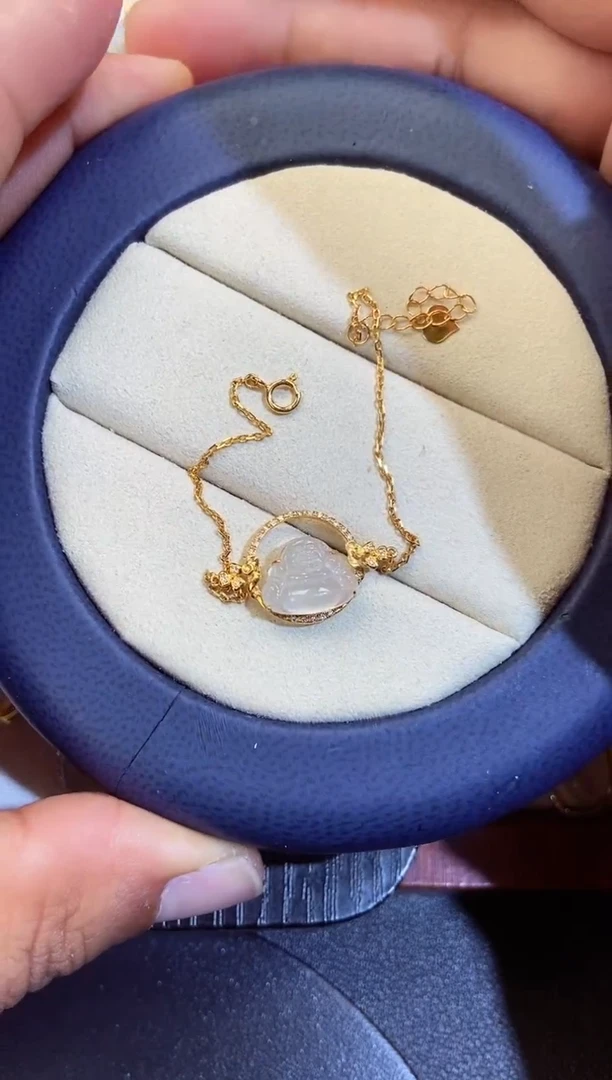 【闪购商品】翡翠吊坠(不含链)18K金镶嵌翡翠手链