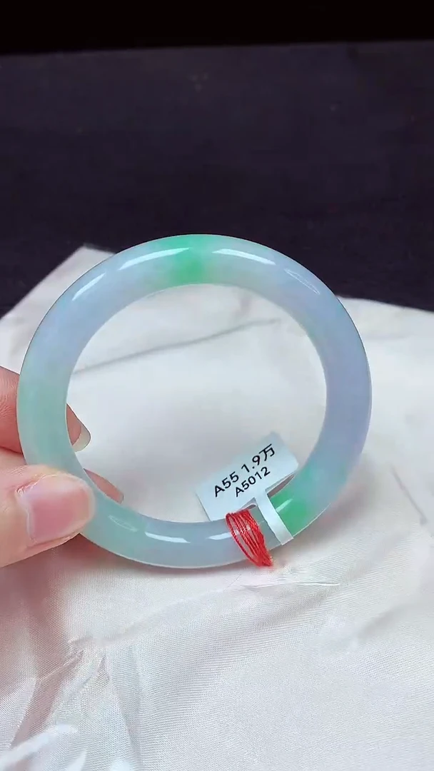 翡翠手镯未镶嵌镯子056+